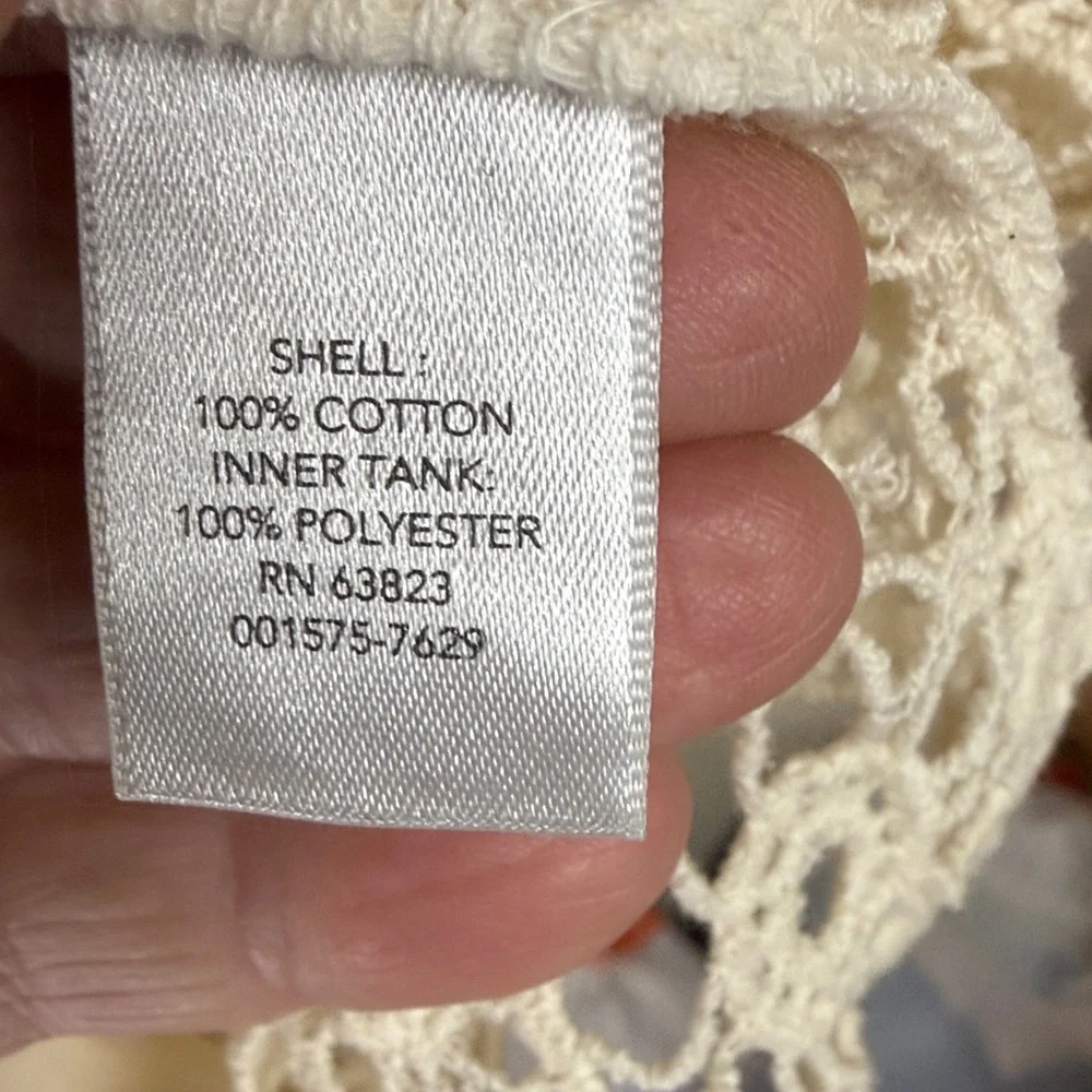CHRISTOPHER & BANKS Crocheted Blouse w/Tank Lining. Cream